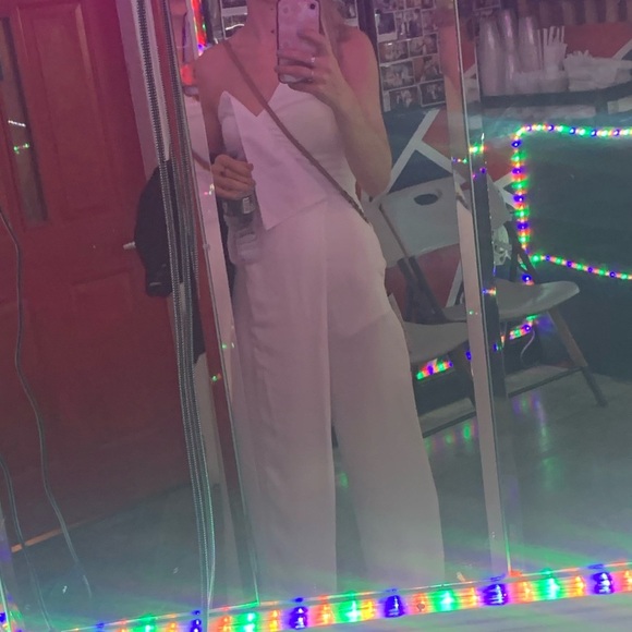 AQAQ Bridal one shoulder wide leg jumpsuit in white - Picture 6 of 6